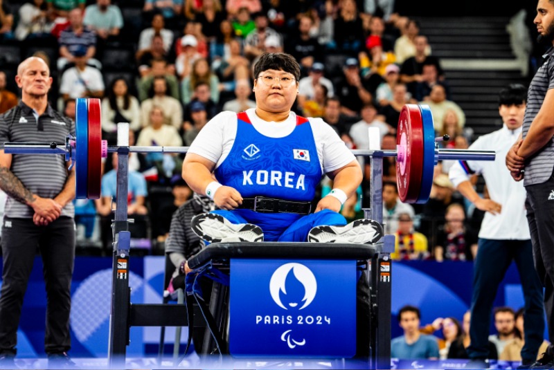 89--paris-2024--para-powerlifting--womens-up-to-86kg_53982035915_o.jpg