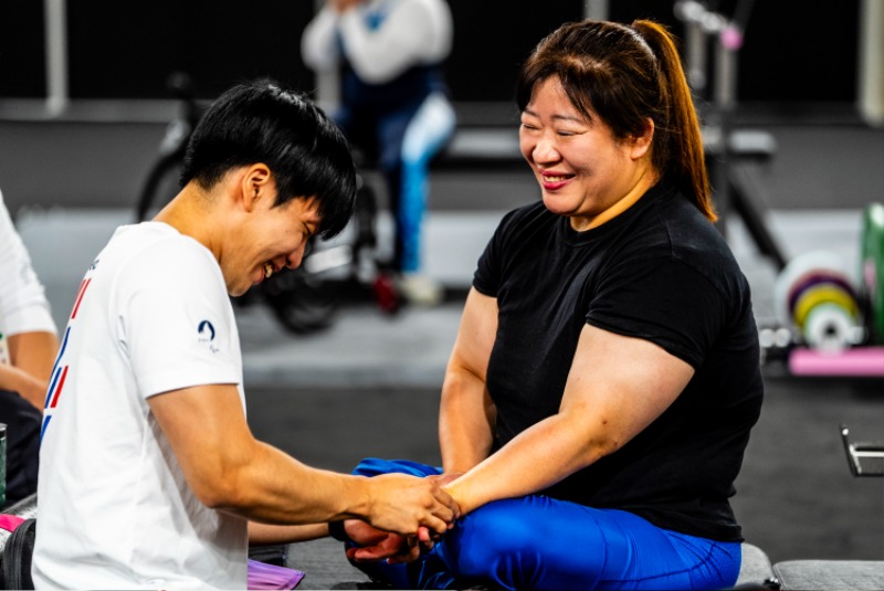 79--paris-2024--para-powerlifting--womens-up-to-73kg_53977453397_o.jpg